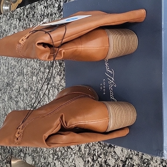 Ladies Boits - Picture 3 of 6